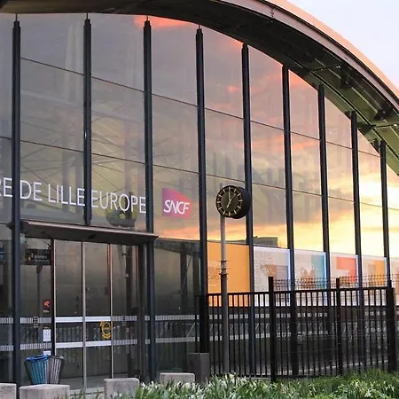 Centre - And Functional Ap. *